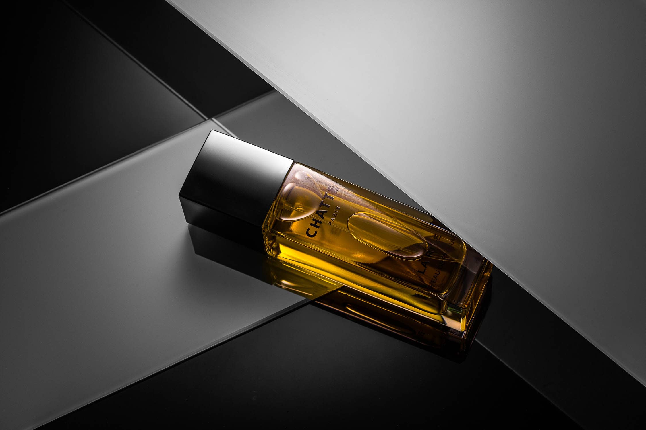 Perfume photography - Perfume Bottle Photography