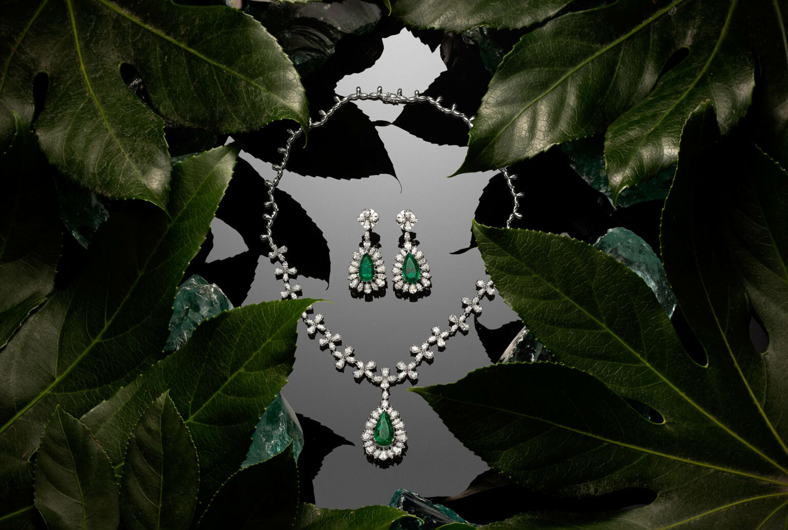 Emerald necklace photography project for Mikus Diamonds