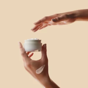 CGI hand model for cosmetics. Female hand modeling product photography